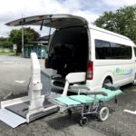 介護付き旅行サービス東京さんぽの車両はハイエースワイドスーパーロングです